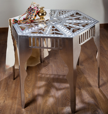 Kutch Table